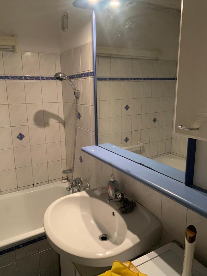 Sehr Schone Zimmer 1 In Wien Favoriten المظهر الخارجي الصورة